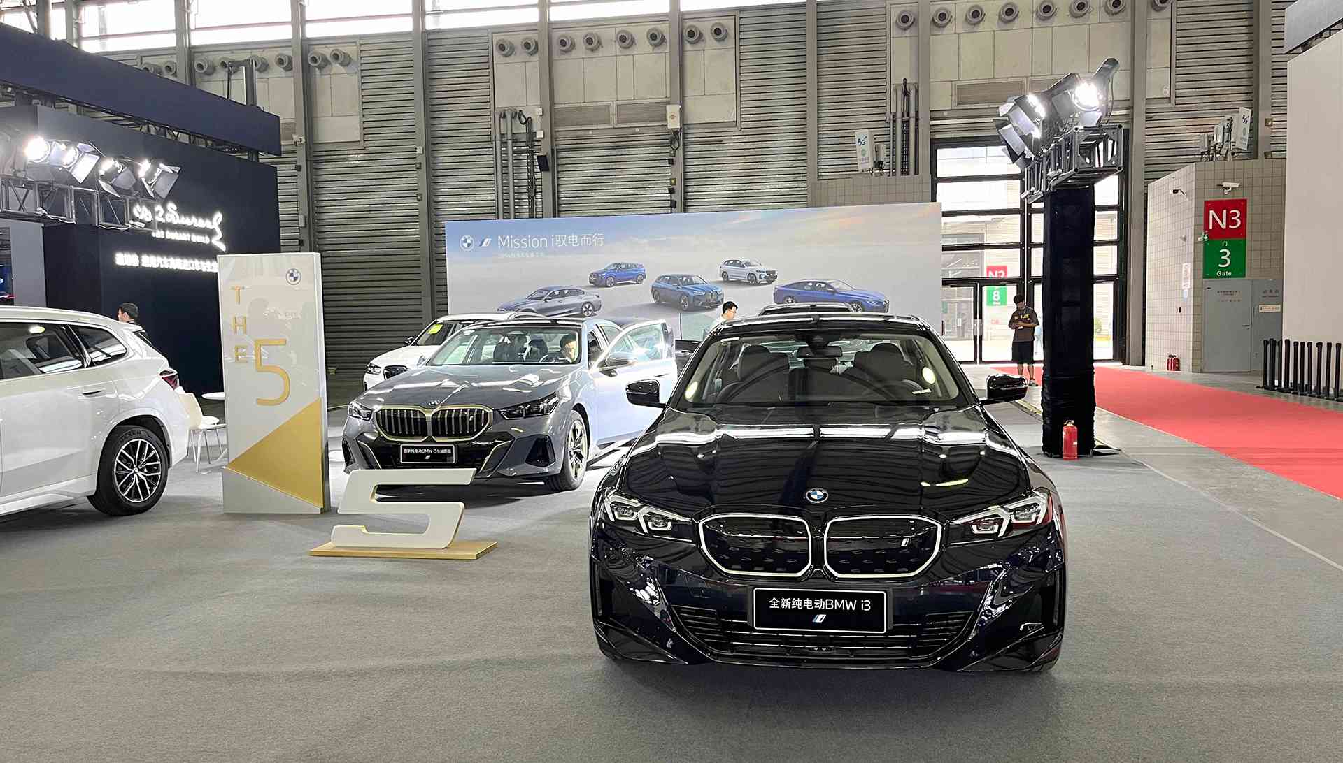 BMW2-2.jpg